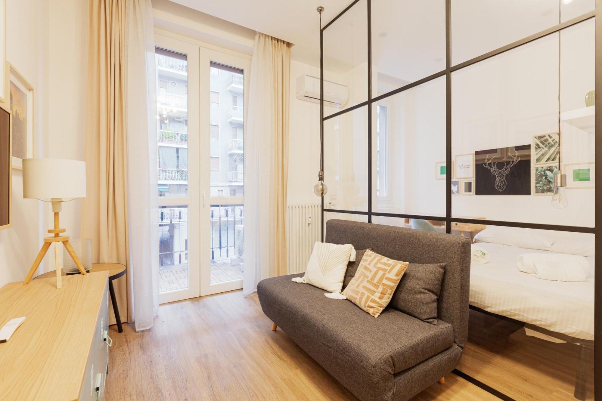 Pasteur M1 - Zen With Balcony Milan